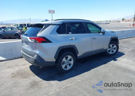 2021 Toyota Rav4 Xle from USA, damaged, VIN 2T3W1RFV5MC097133